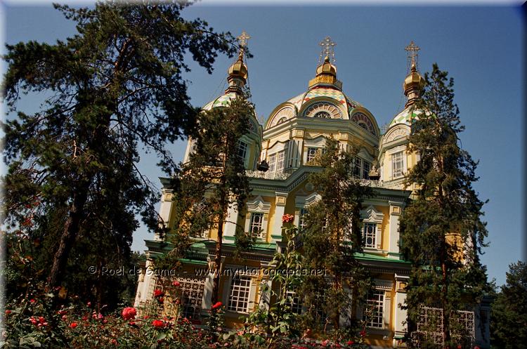 Almaty: Zenkov Kathedraal